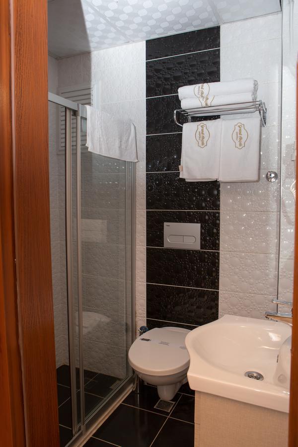 Akcali Hotel อิสเกนเดรุน ภายนอก รูปภาพ
